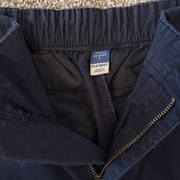 Old Navy OG Chino S - Picture 2 of 3